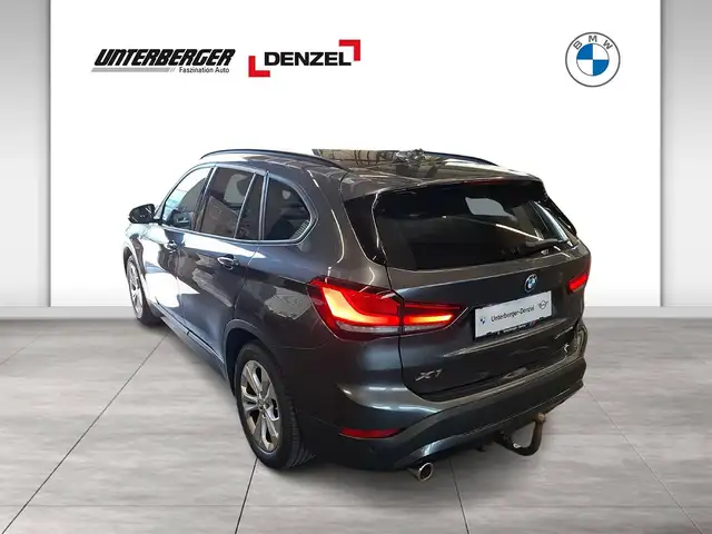 BMW X1 view 3