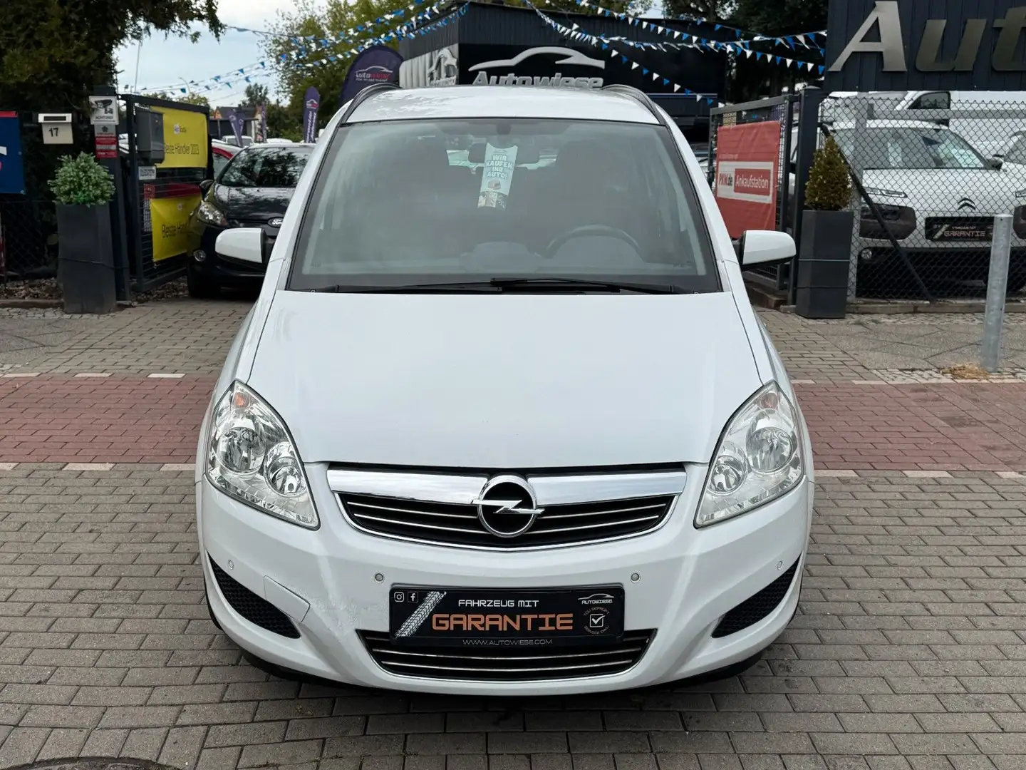 Opel Zafira B Edition 1.6 Klima*7Sitze*2.Hd*PDC*M+S Белый - 2