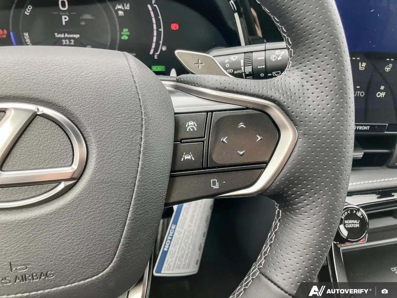 Lexus NX снимка Lexus NX