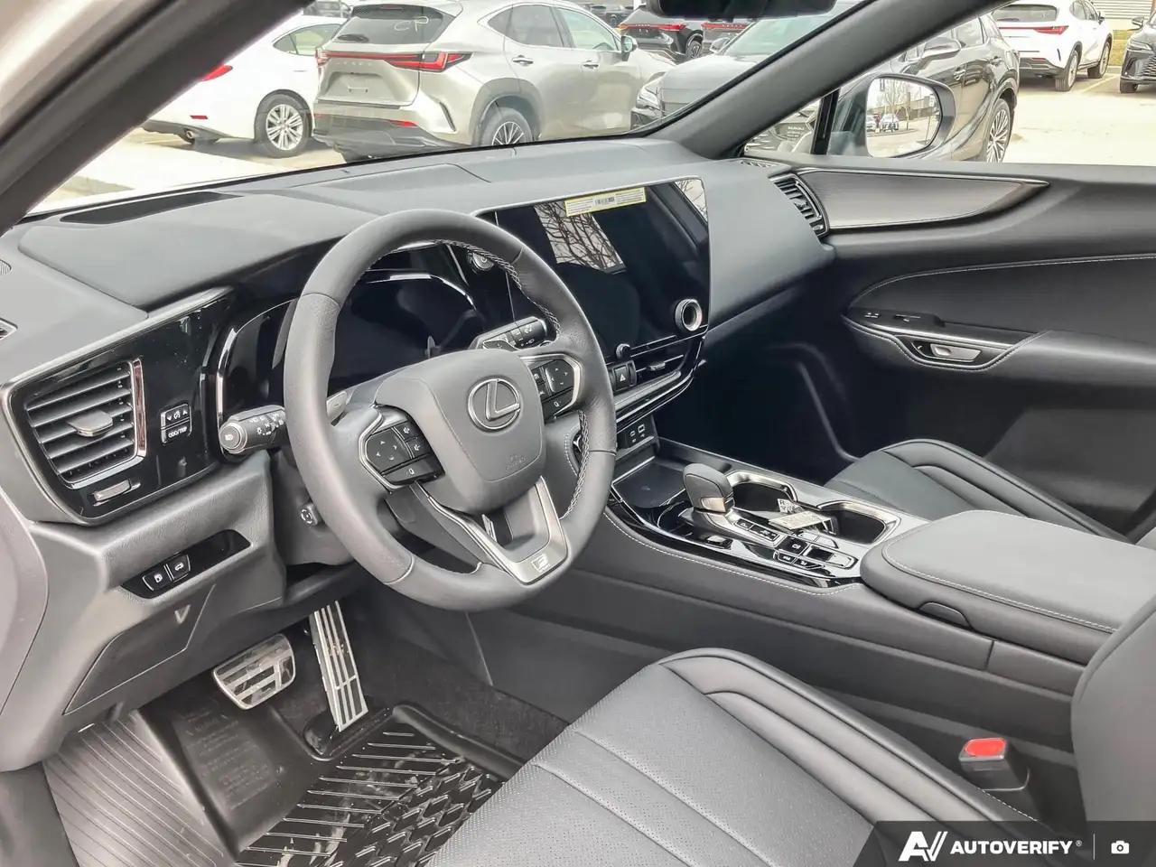 Lexus NX снимка Lexus NX