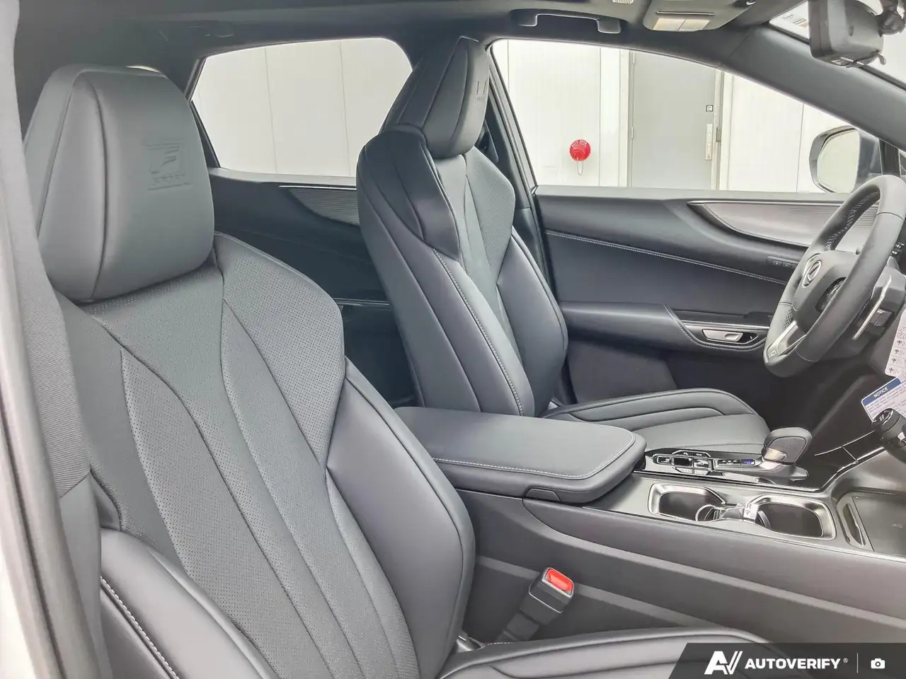 Lexus NX снимка Lexus NX