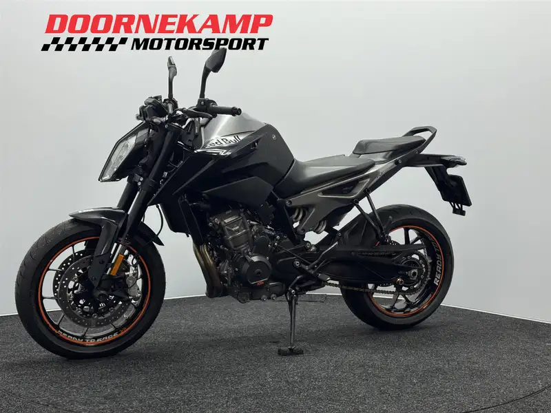 KTM 790 Duke - foto 8