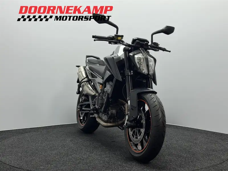 KTM 790 Duke - foto 4