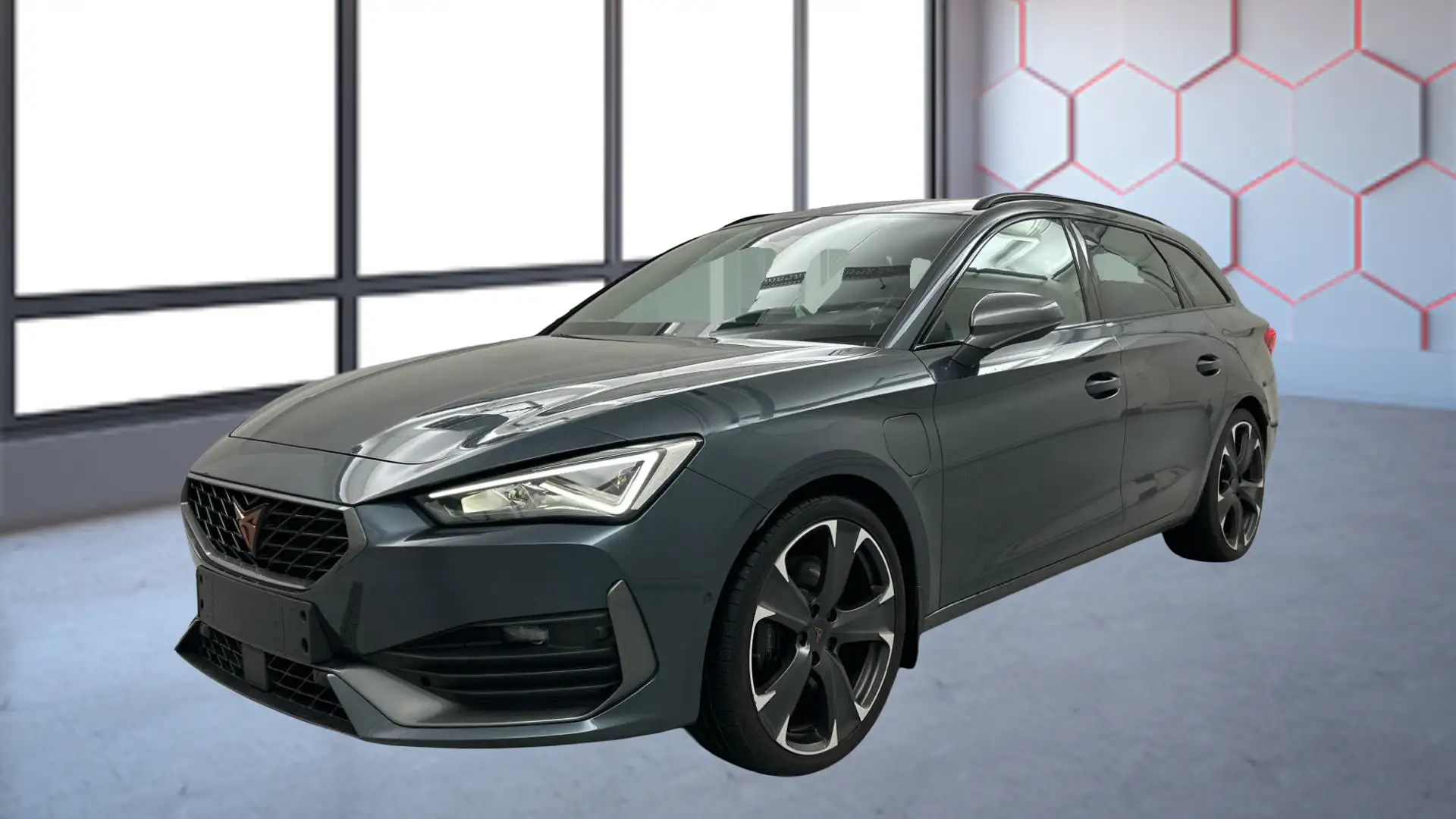 CUPRA Leon SP Kombi VZ TSI eHybrid DSG NP 53.944.-42%- Grau - 1