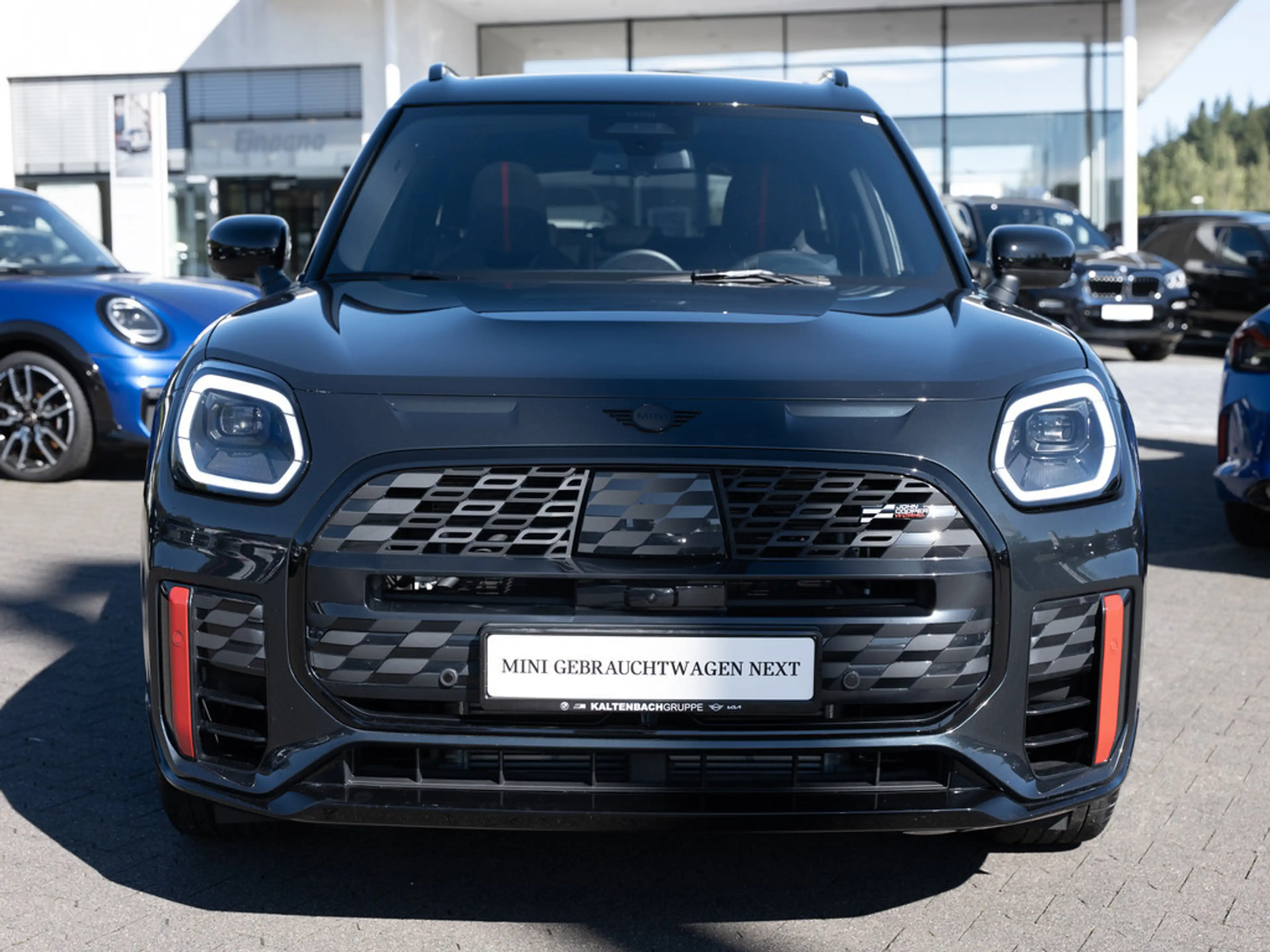 MINI John Cooper Works Countryman — photo 3