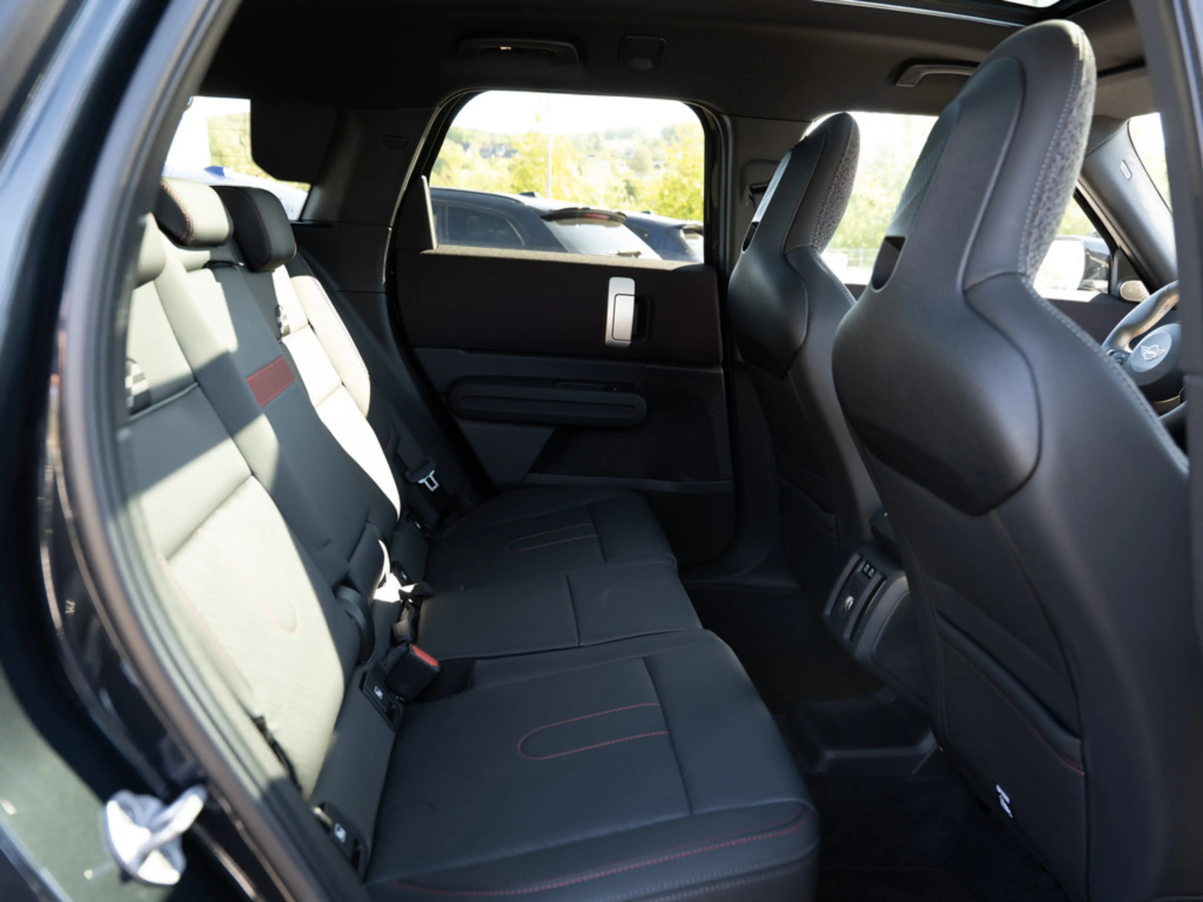 MINI John Cooper Works Countryman — photo 9