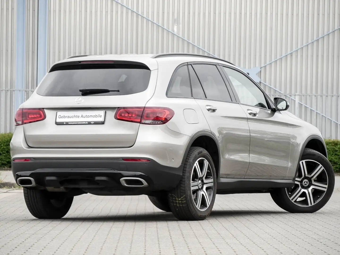 Mercedes-Benz GLC 220 d 4MATIC Standard PANO ACC AHK RFK NAVI Сірий - 2