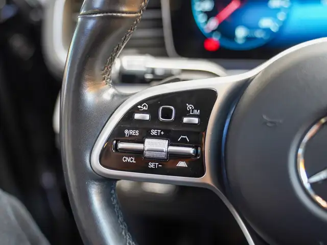 Mercedes-Benz Gle view 17