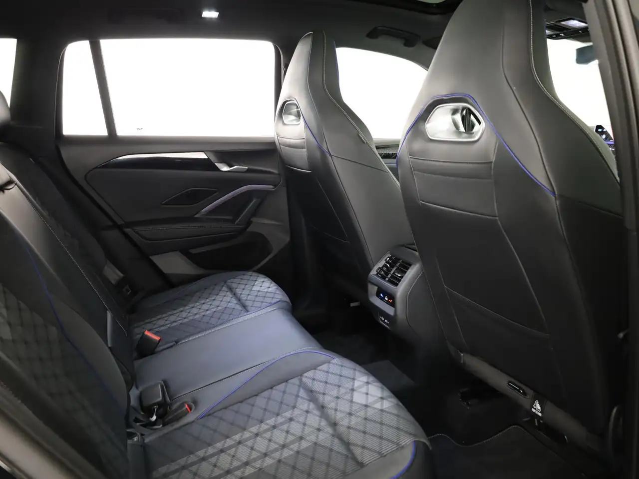 Volkswagen Tiguan 2026 — фото 8