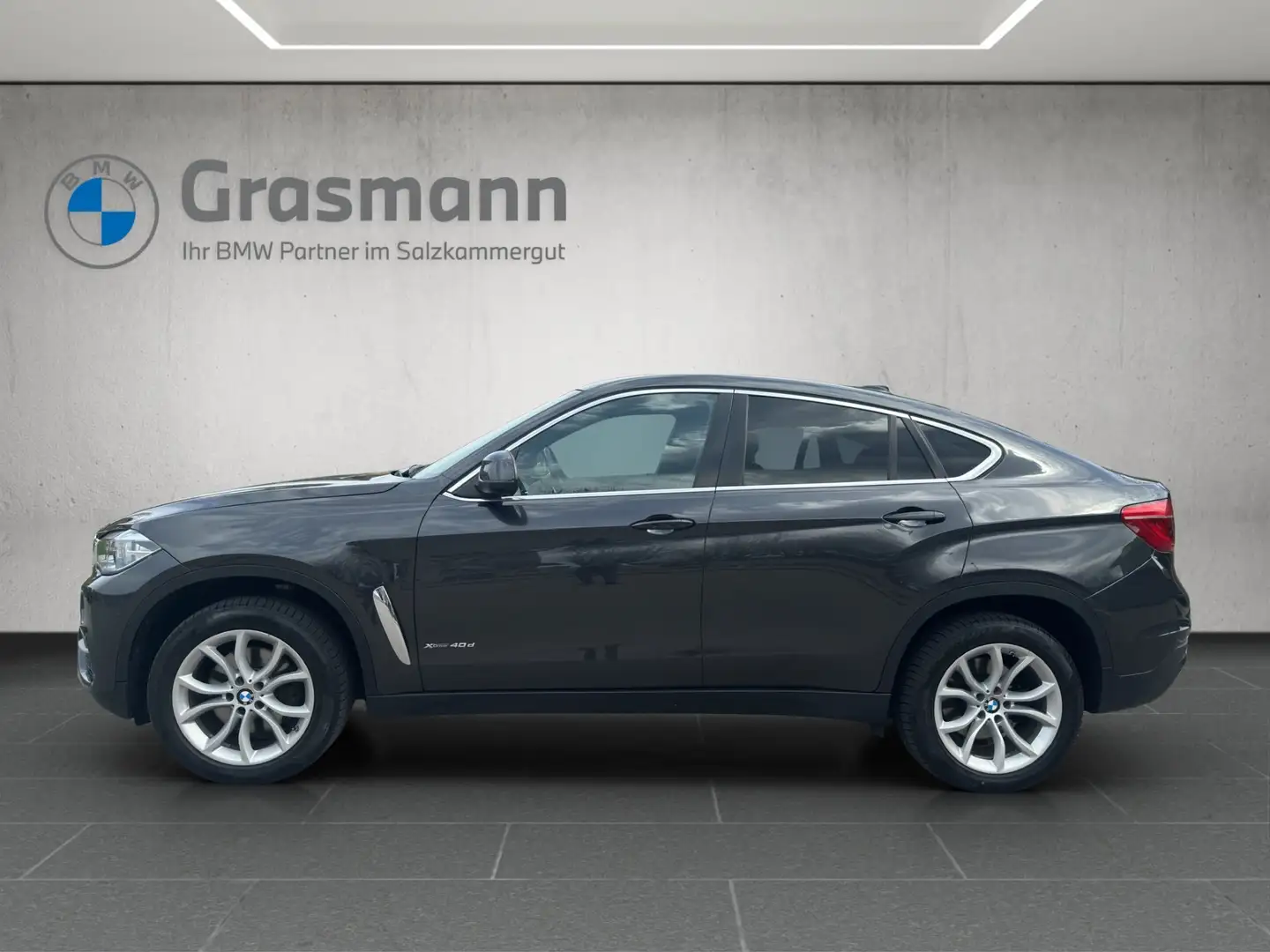 BMW X6 xDrive40d Grau - 2