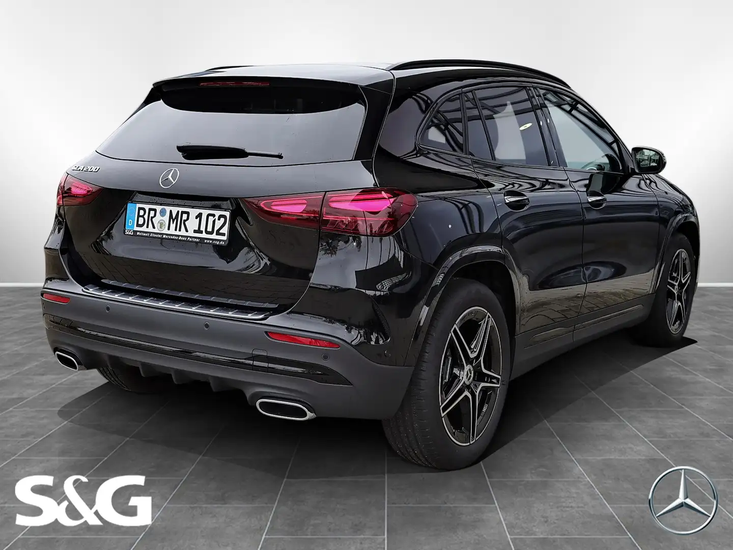 Mercedes-Benz GLA 200 AMG MBUX+M-LED+Pano+RüKam+Totwink+Night Noir - 2