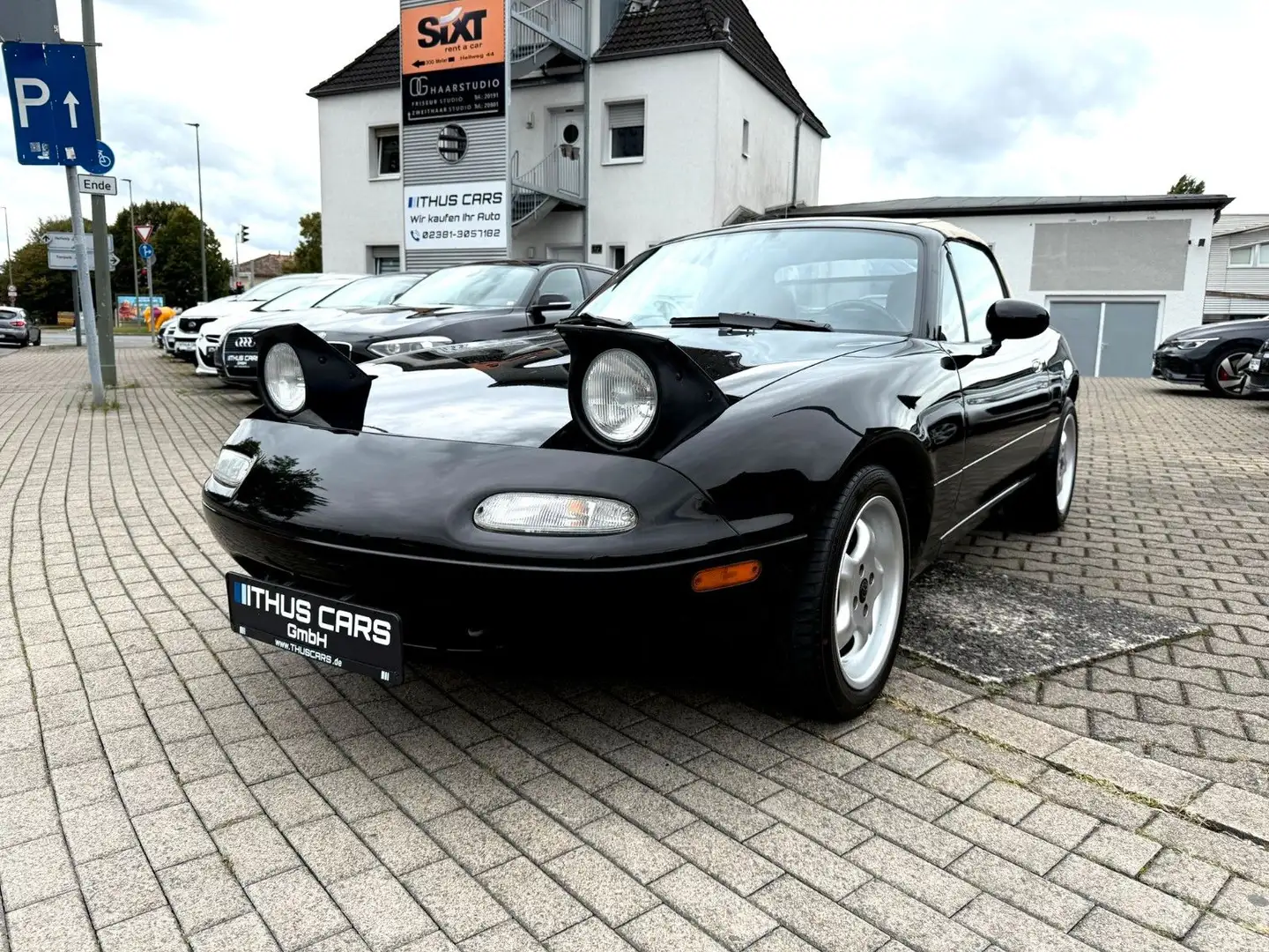 Mazda MX-5 -Miata - 1