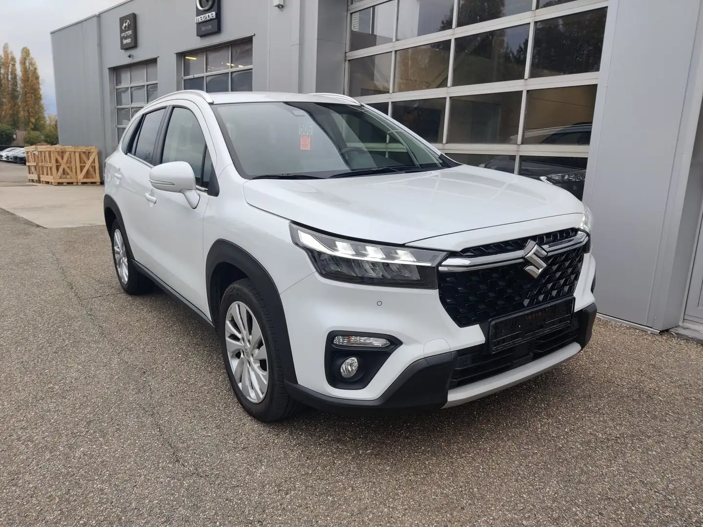 Suzuki SX4 S-Cross Grand Luxe + 2WD Blanc - 1