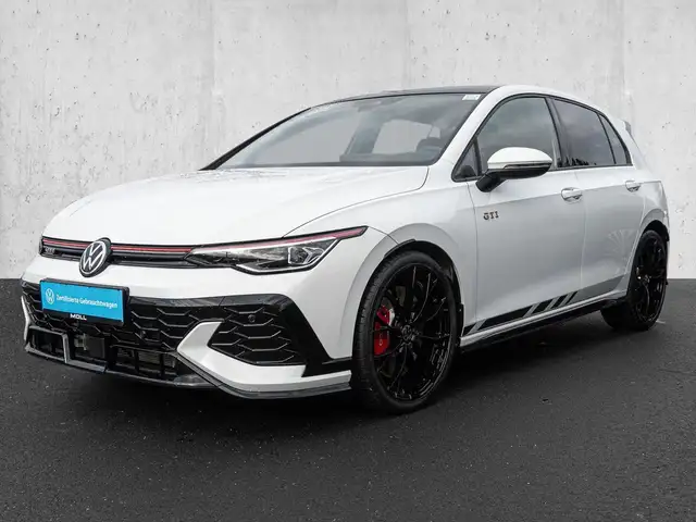 Volkswagen Golf view 2