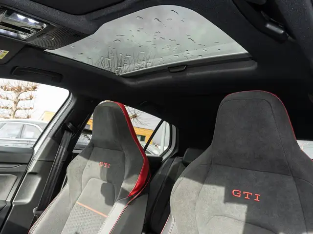 Volkswagen Golf view 14