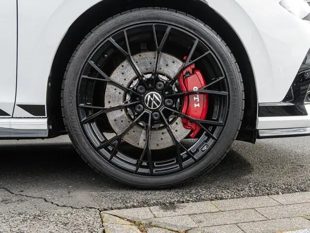 Volkswagen Golf view 7