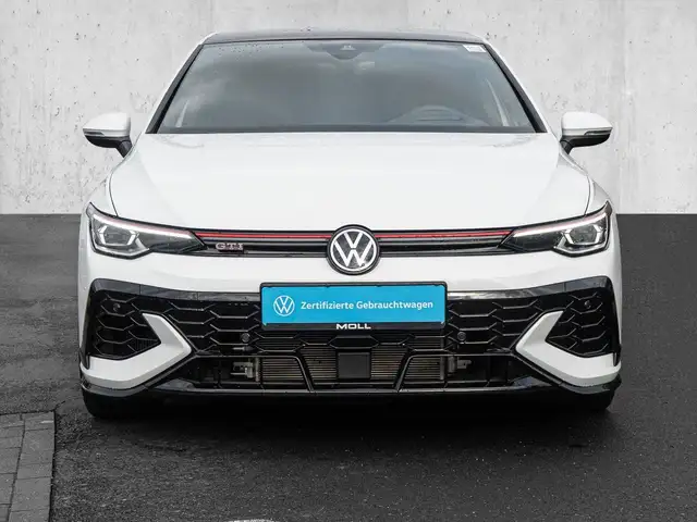 Volkswagen Golf view 6