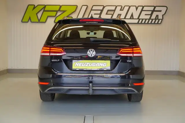 Volkswagen Golf view 5