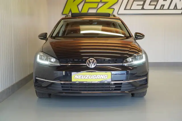 Volkswagen Golf view 9