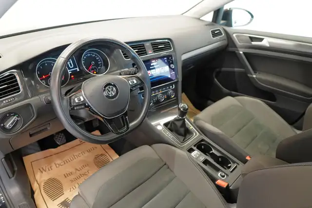 Volkswagen Golf view 15