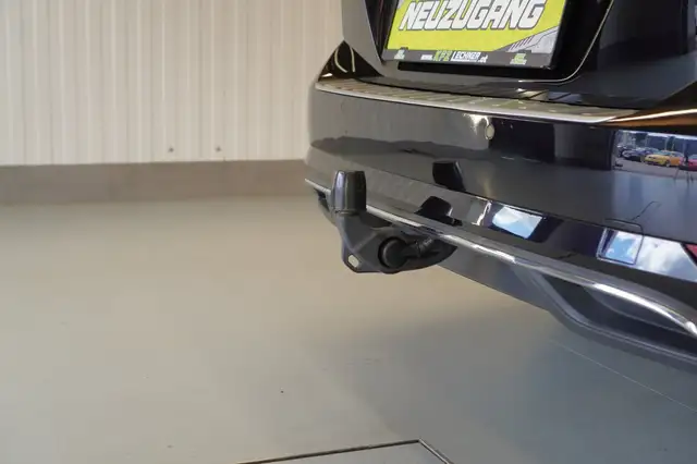 Volkswagen Golf view 14