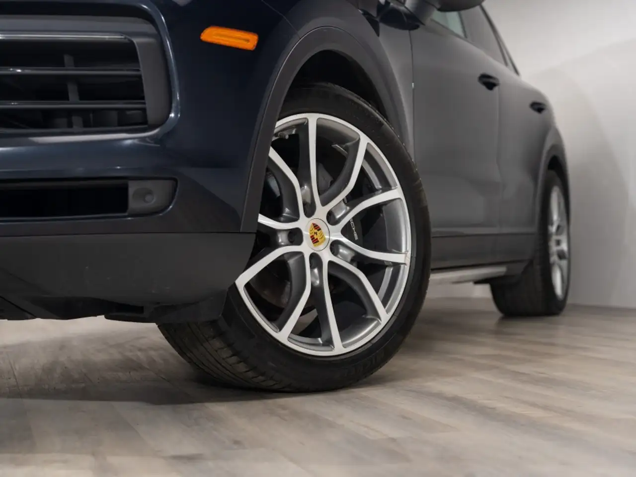 Porsche Cayenne снимка Porsche Cayenne
