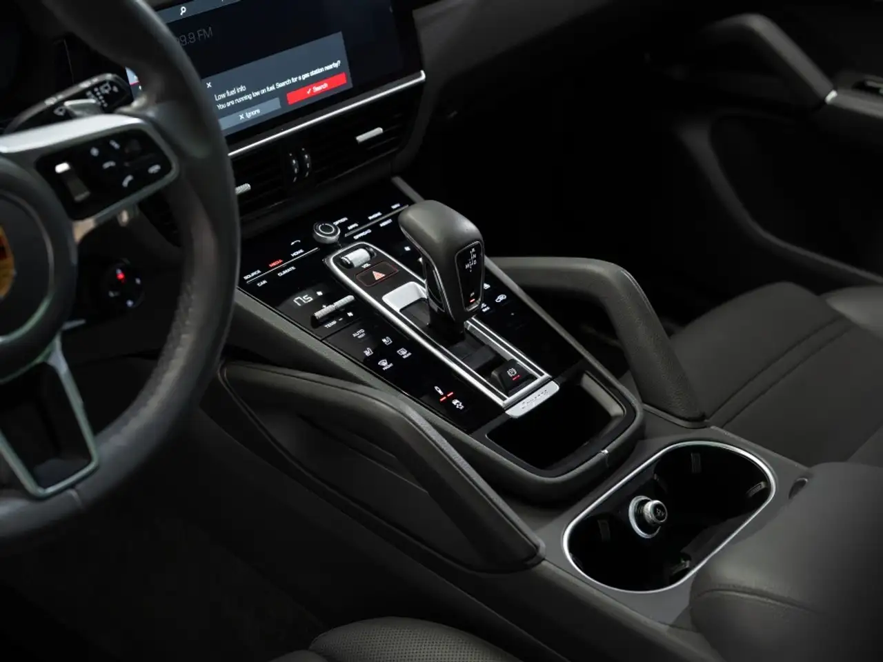 Porsche Cayenne снимка Porsche Cayenne