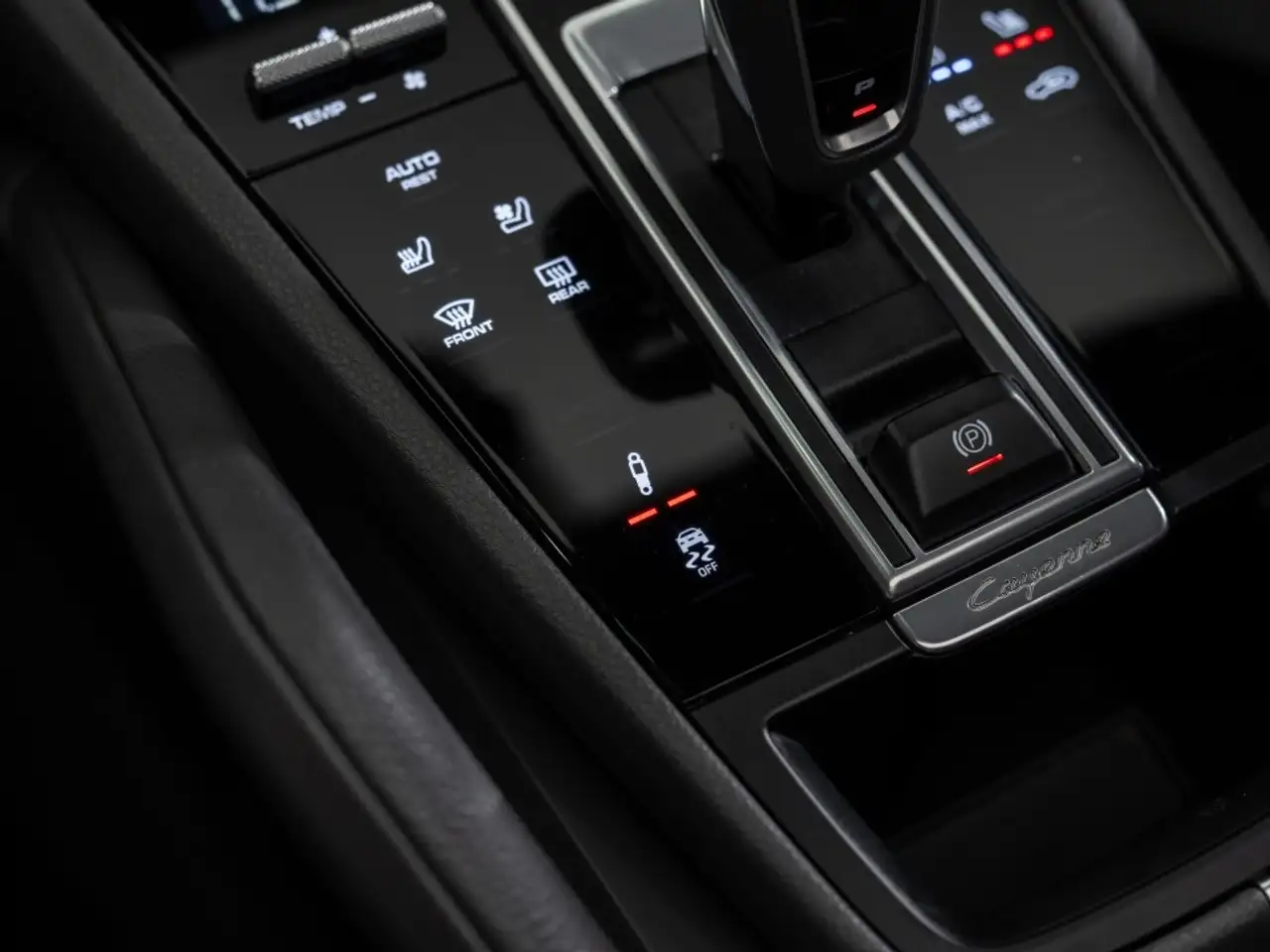 Porsche Cayenne снимка Porsche Cayenne