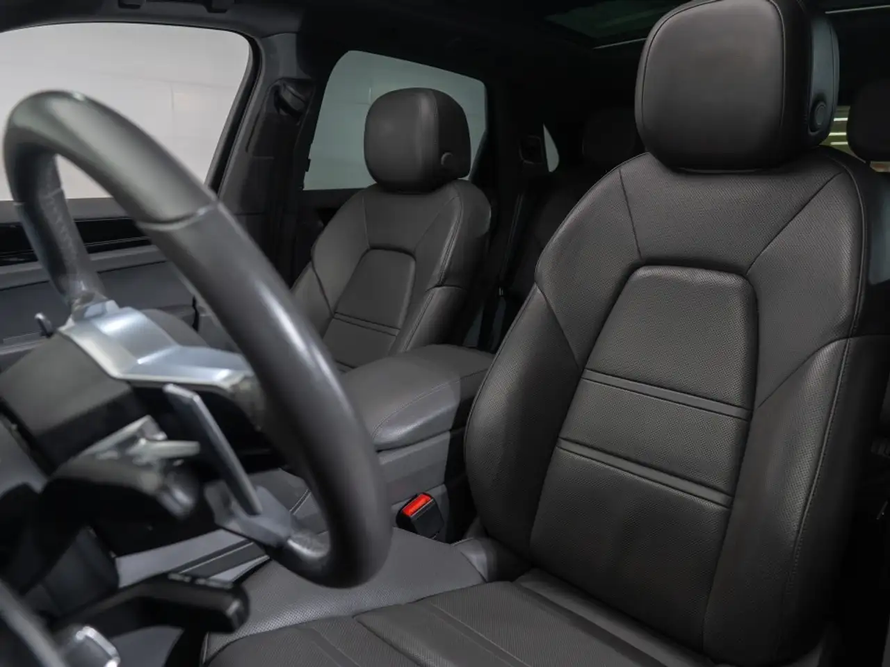 Porsche Cayenne снимка Porsche Cayenne