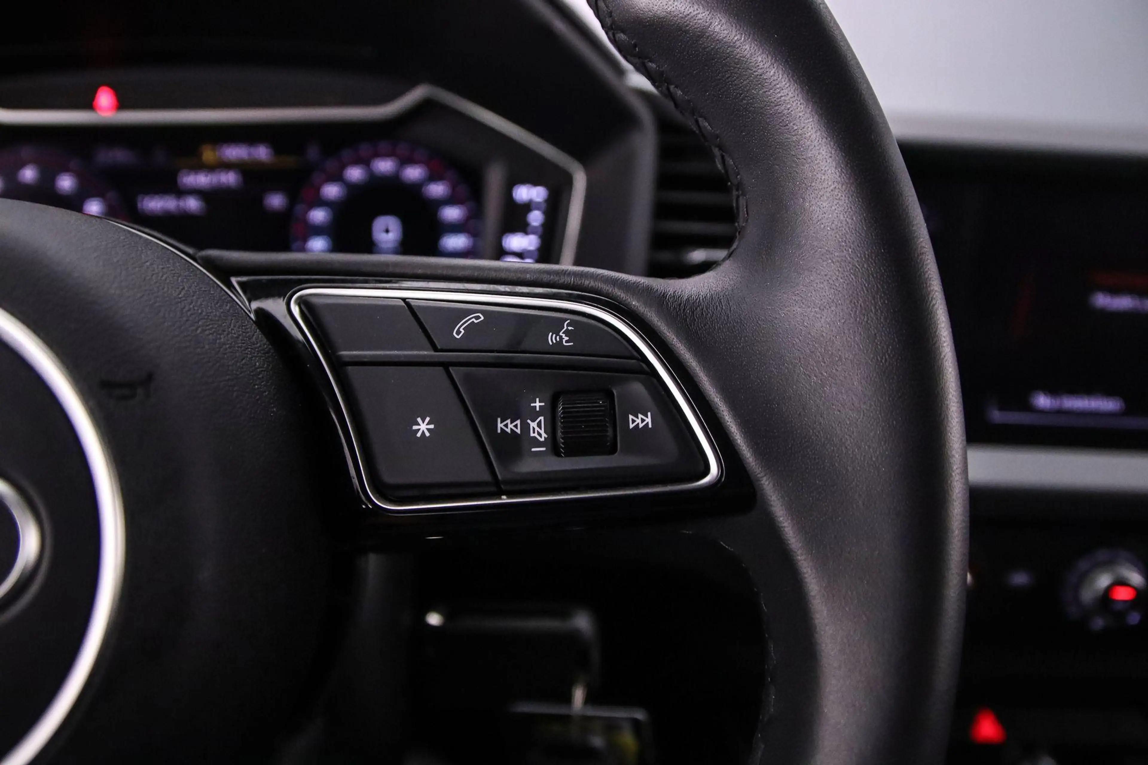 Audi A1 Sportback 25 TFSI Pro Line | Adapt Cruise | Parkee — photo 12