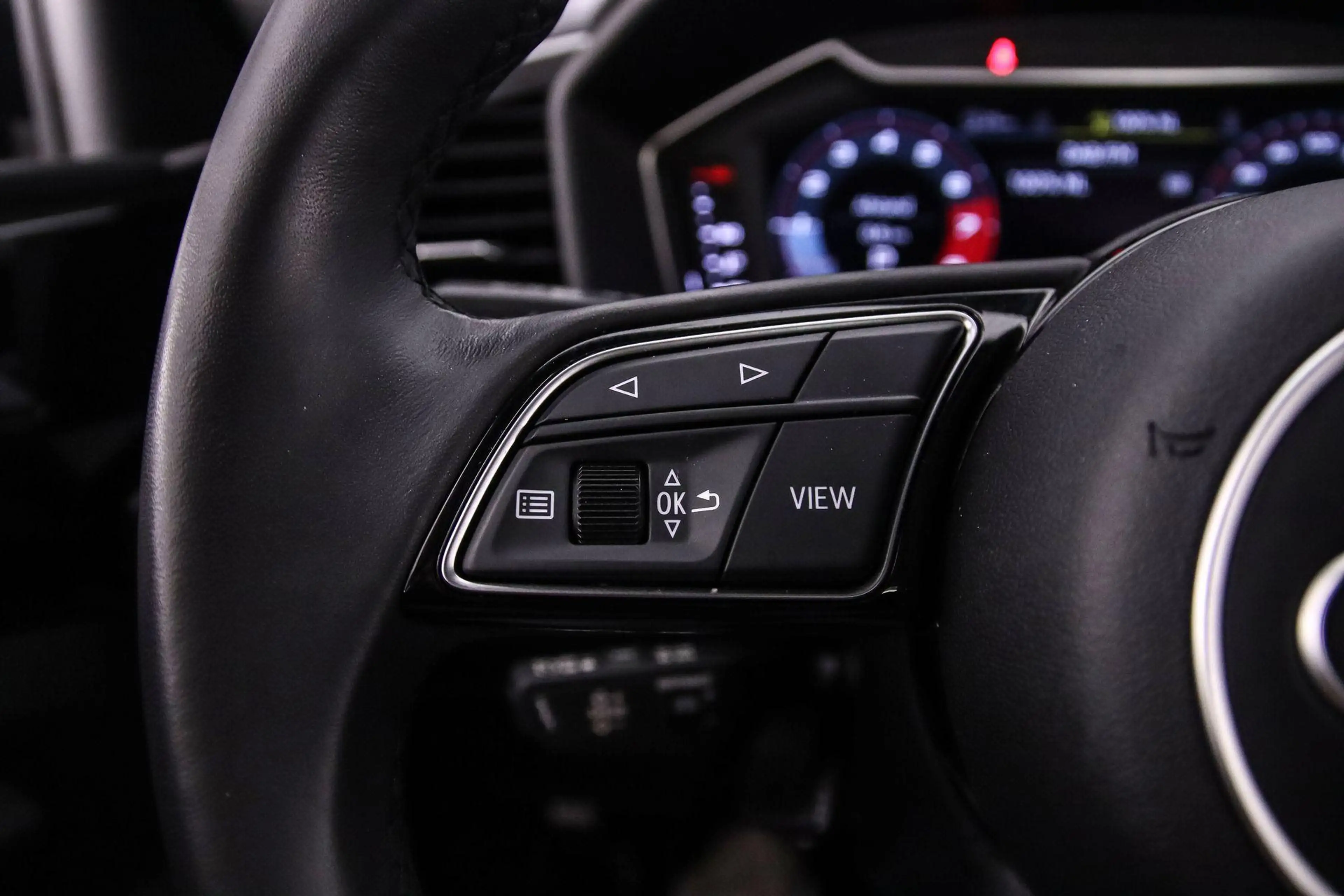 Audi A1 Sportback 25 TFSI Pro Line | Adapt Cruise | Parkee — photo 13