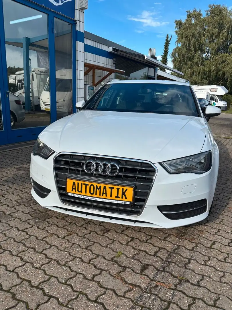Audi A3 Sportback S line Sportpaket ultra Navi LED SH Blanco - 2