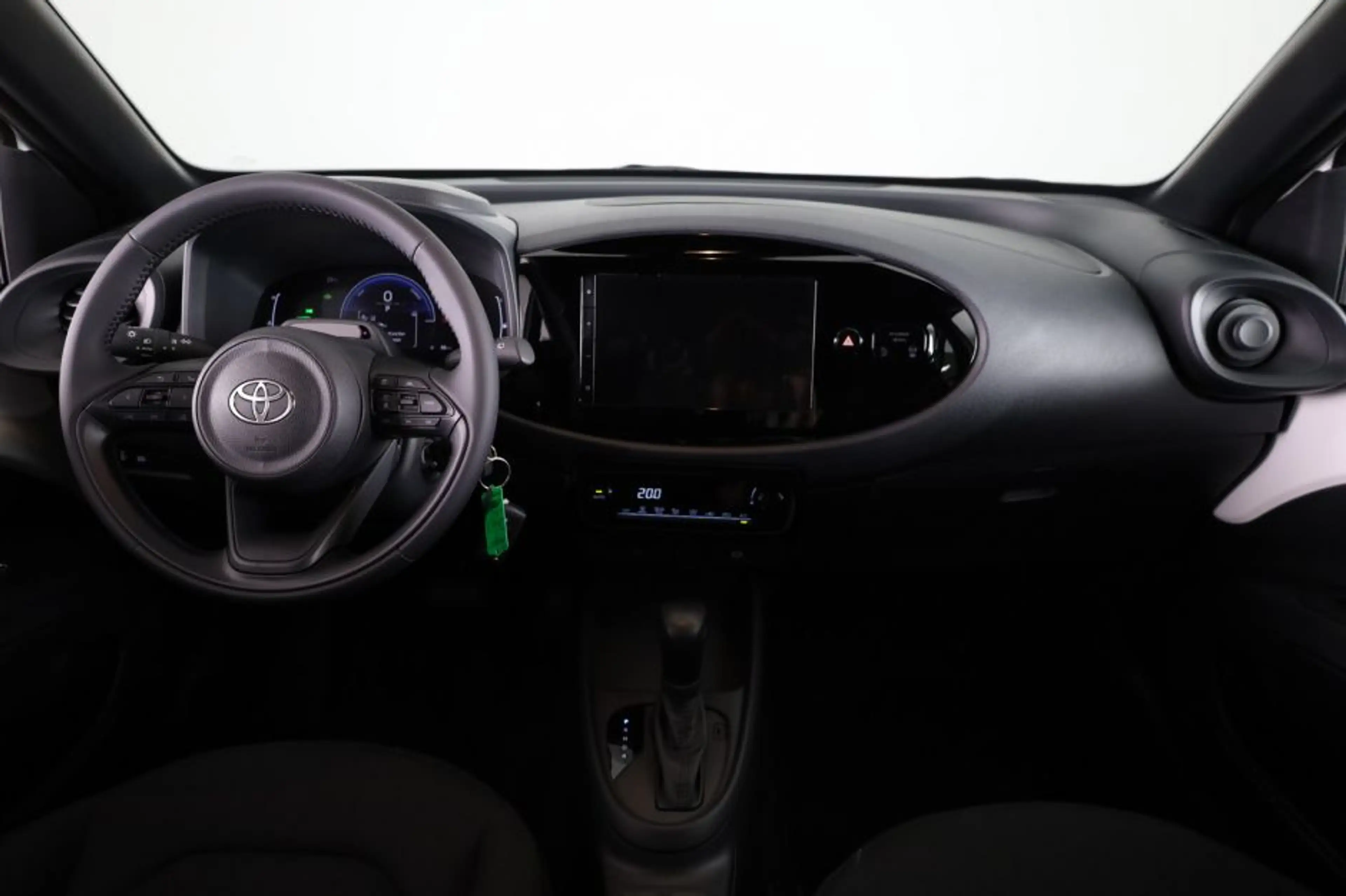 Toyota Aygo X Hybrid 115 play | Go Pack | Voorraad Deal | — photo 4
