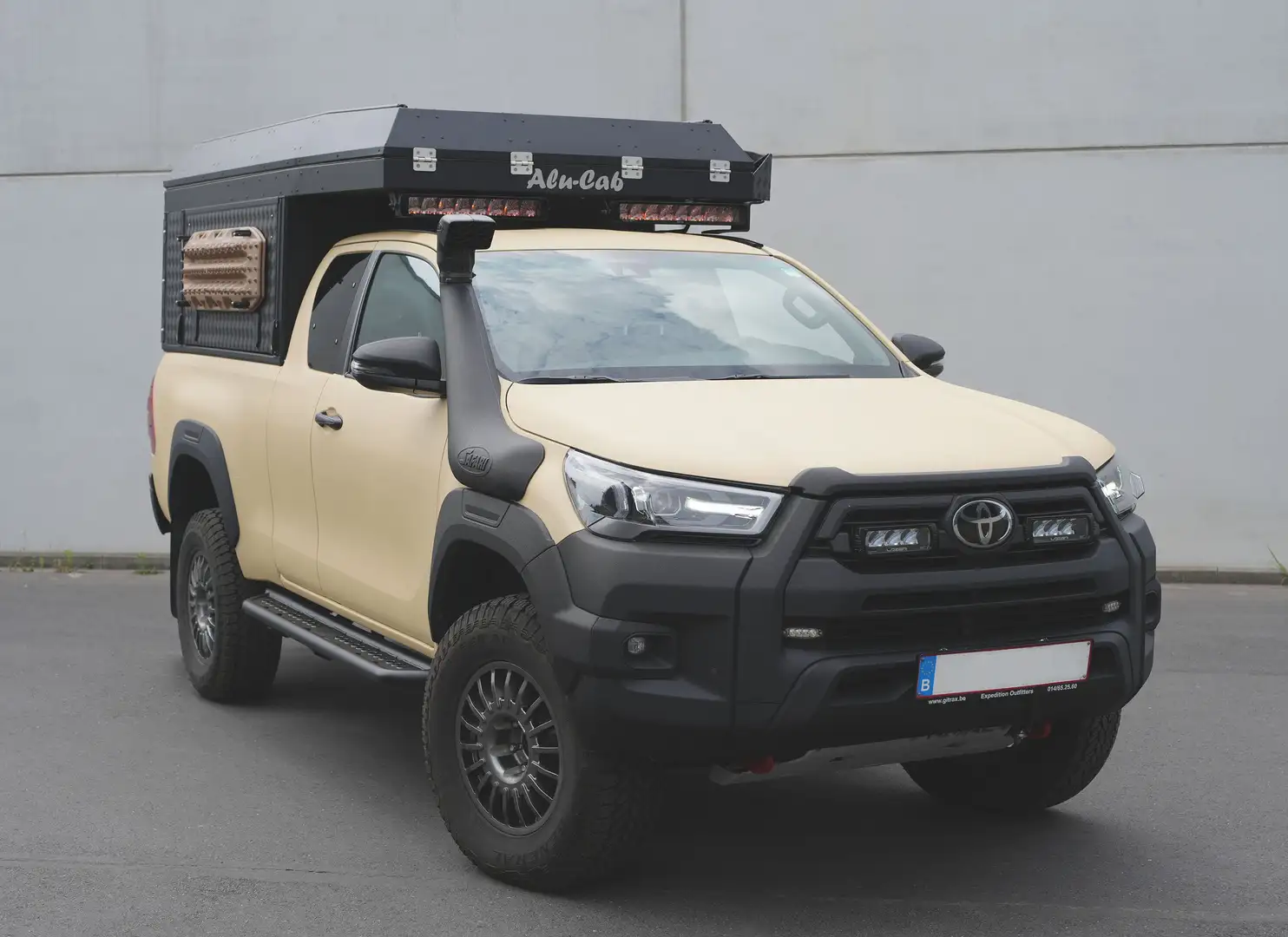 Toyota Hilux Hilux 2.8 D-4D 4WD Invincible Beige - 2
