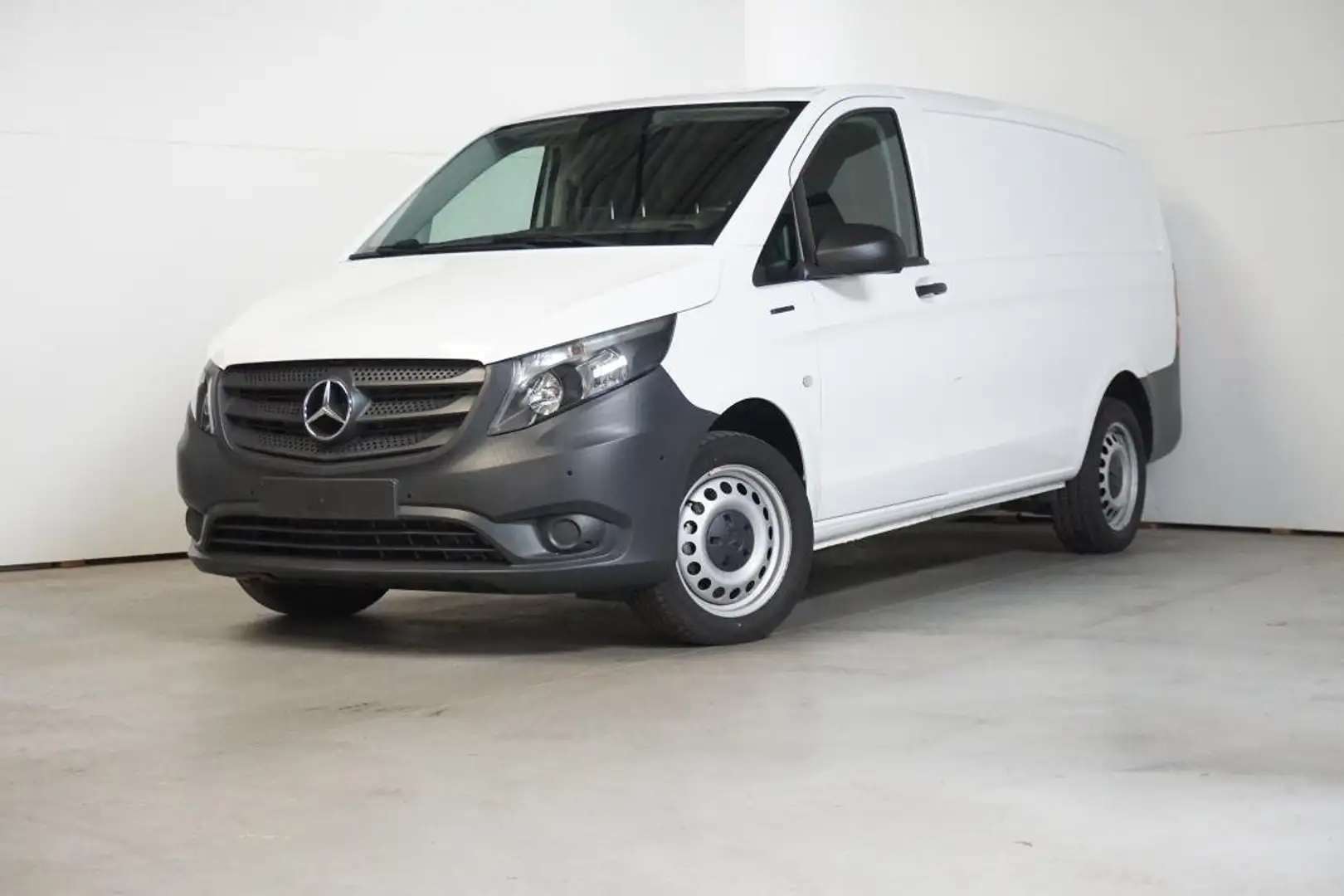 Mercedes-Benz eVito Blanc - 1