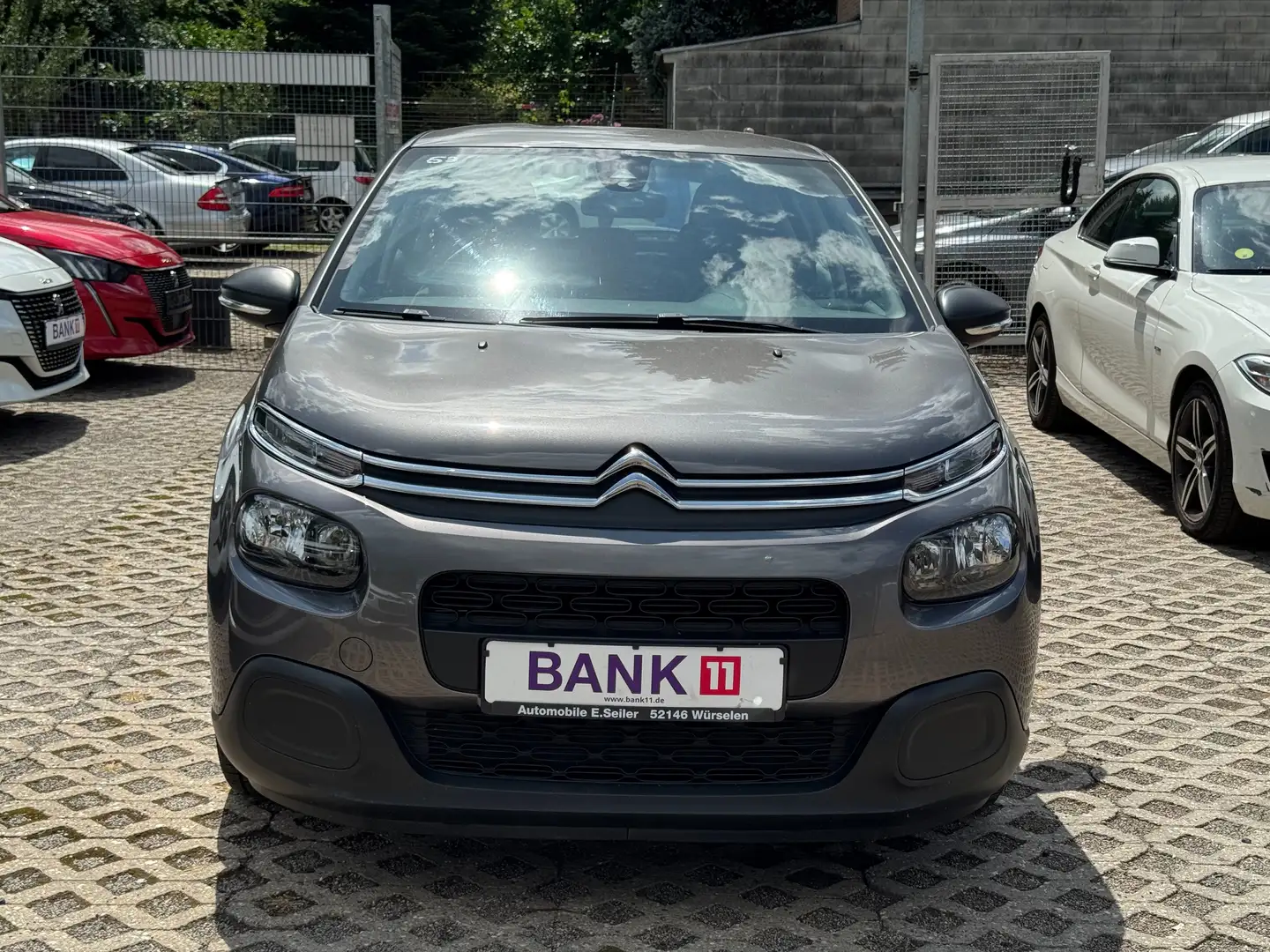 Citroen C3 1,2*1-Hand*Klimaauto*Apple Carplay* Grijs - 2