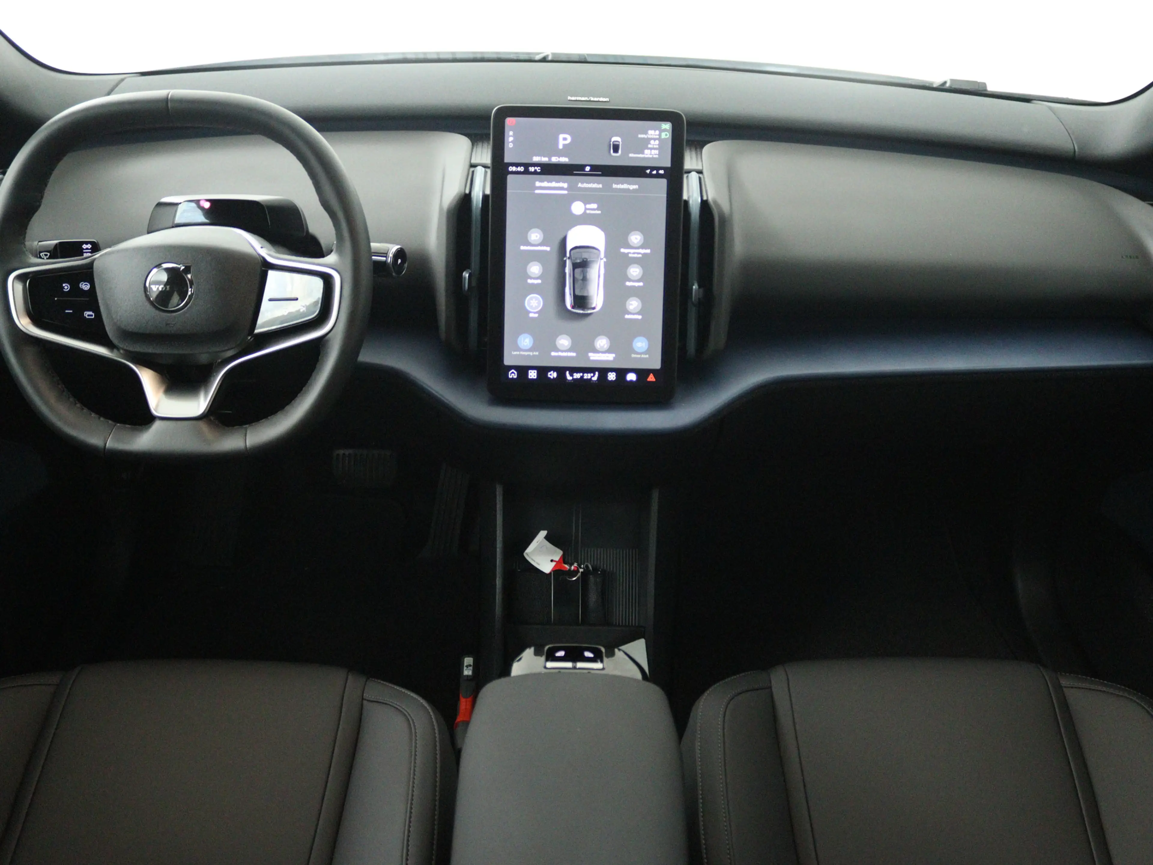 Volvo EX30 Single Motor Extended Range Plus 69 kWh | Harman K — photo 4