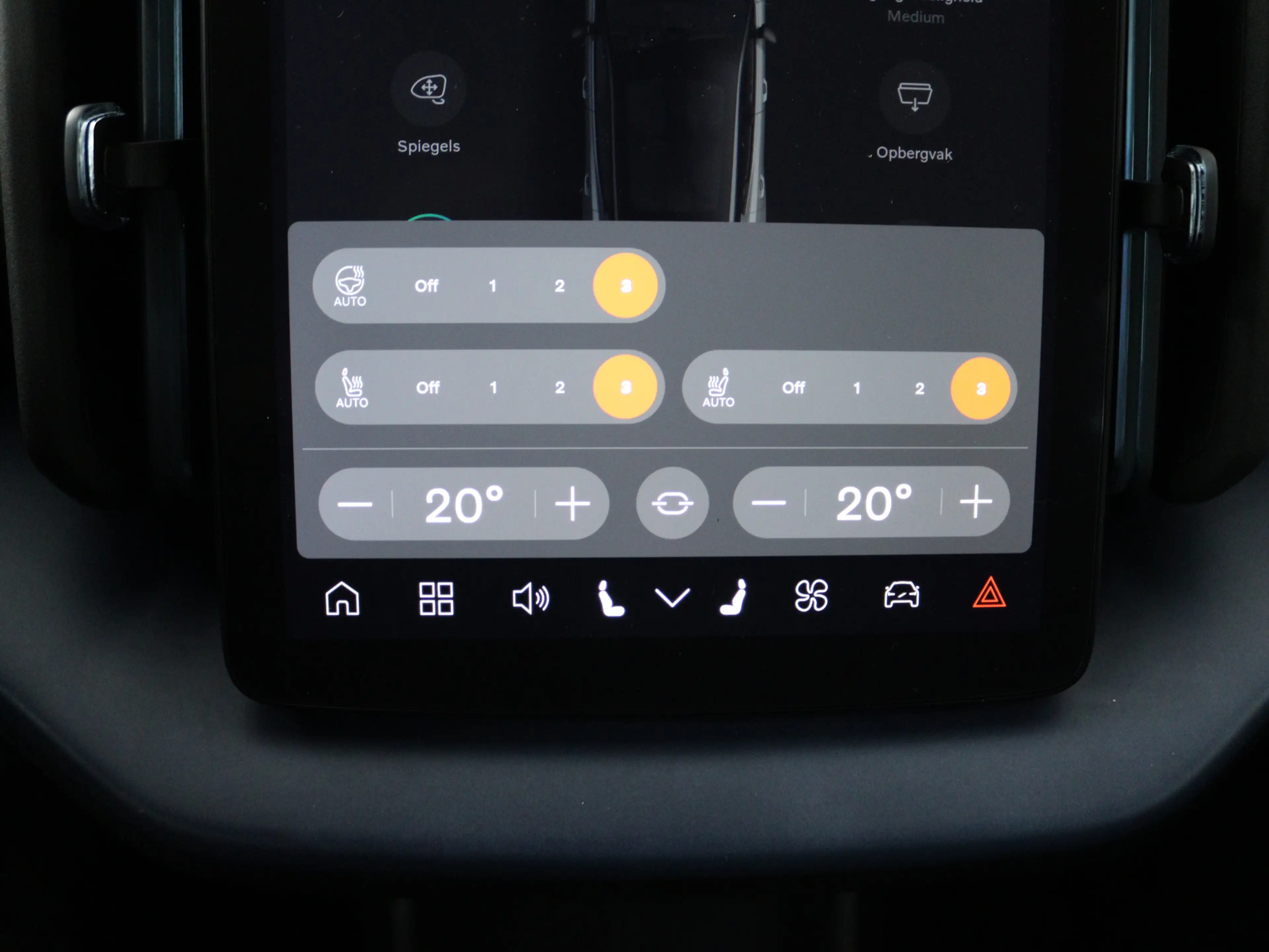 Volvo EX30 Single Motor Extended Range Plus 69 kWh | Harman K — photo 7