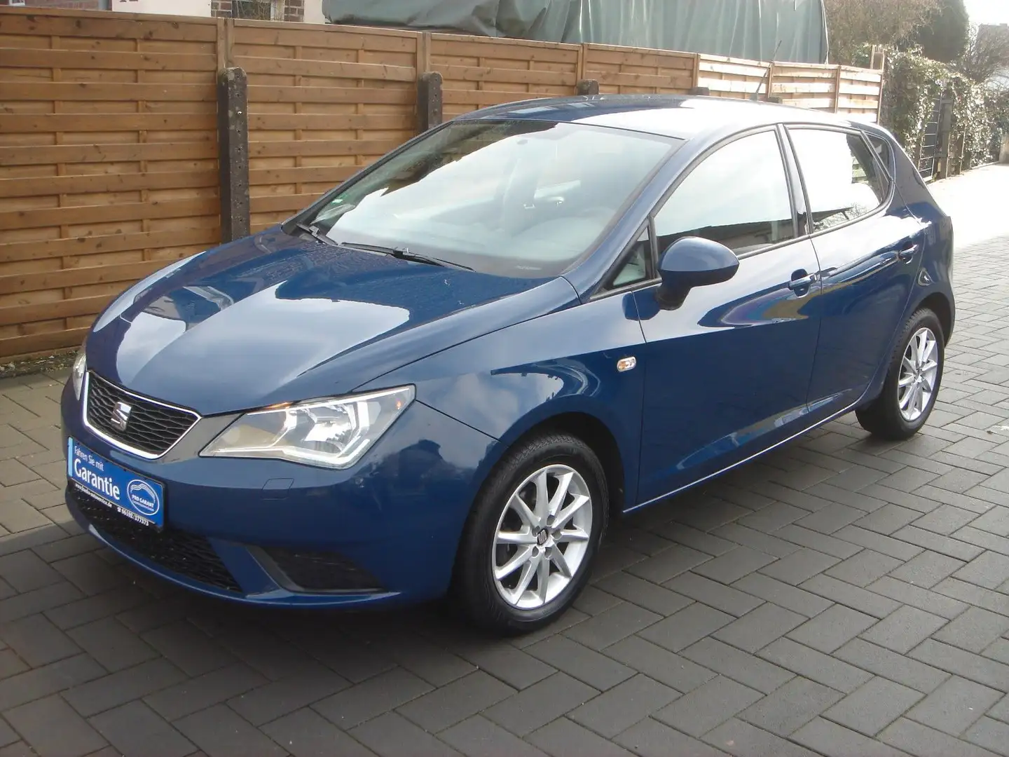 SEAT Ibiza IBIZA STYLE 1,2 TSI +LED+ALU+PDC+SITZHZG+TOP Blau - 1