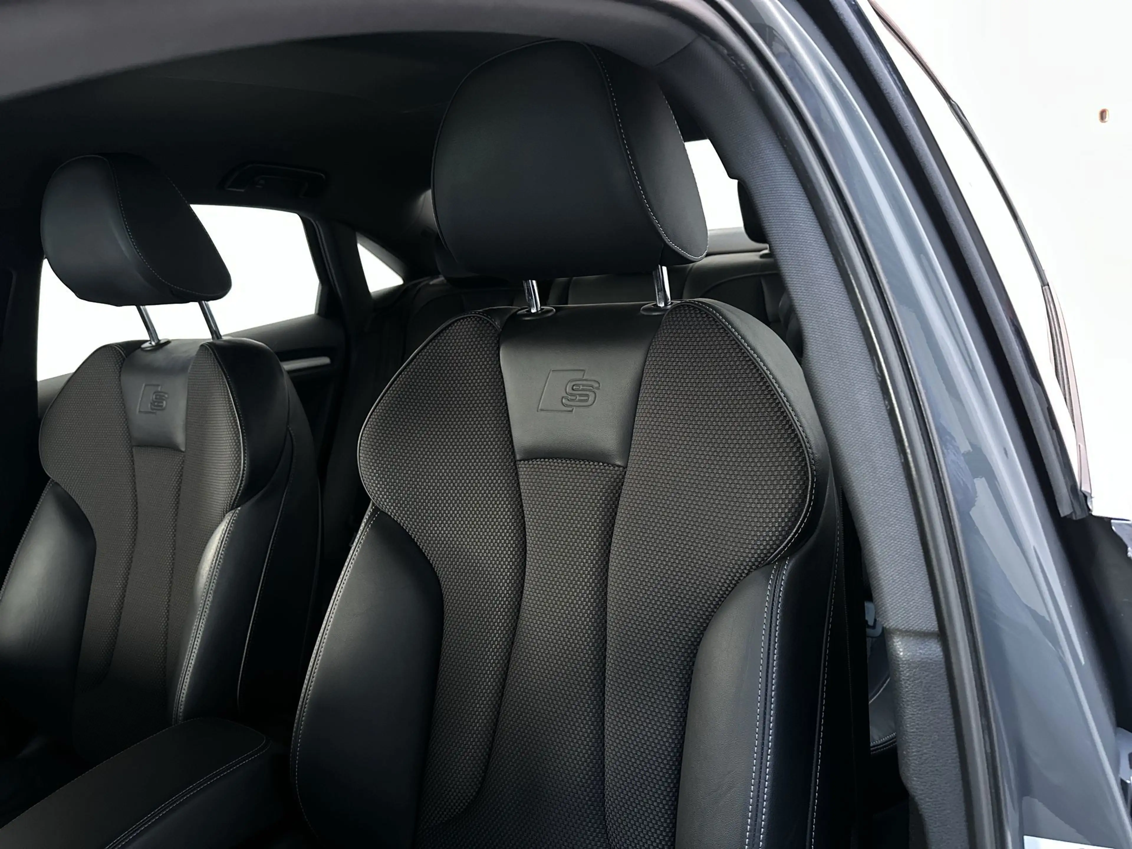 Audi A3 Limousine 1.0 TFSI Sport S Line Edition LED Leder- — photo 15