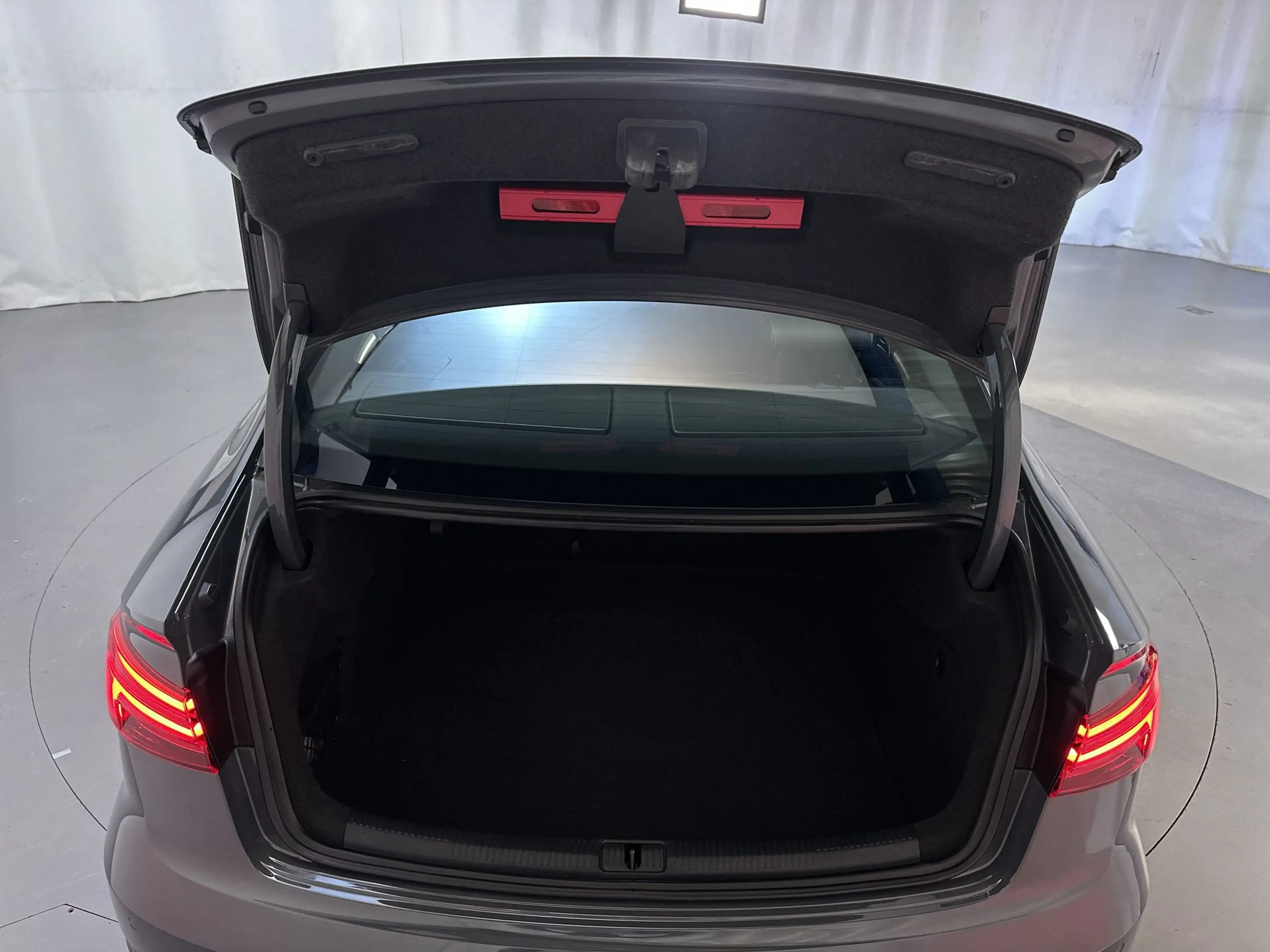 Audi A3 Limousine 1.0 TFSI Sport S Line Edition LED Leder- — photo 11