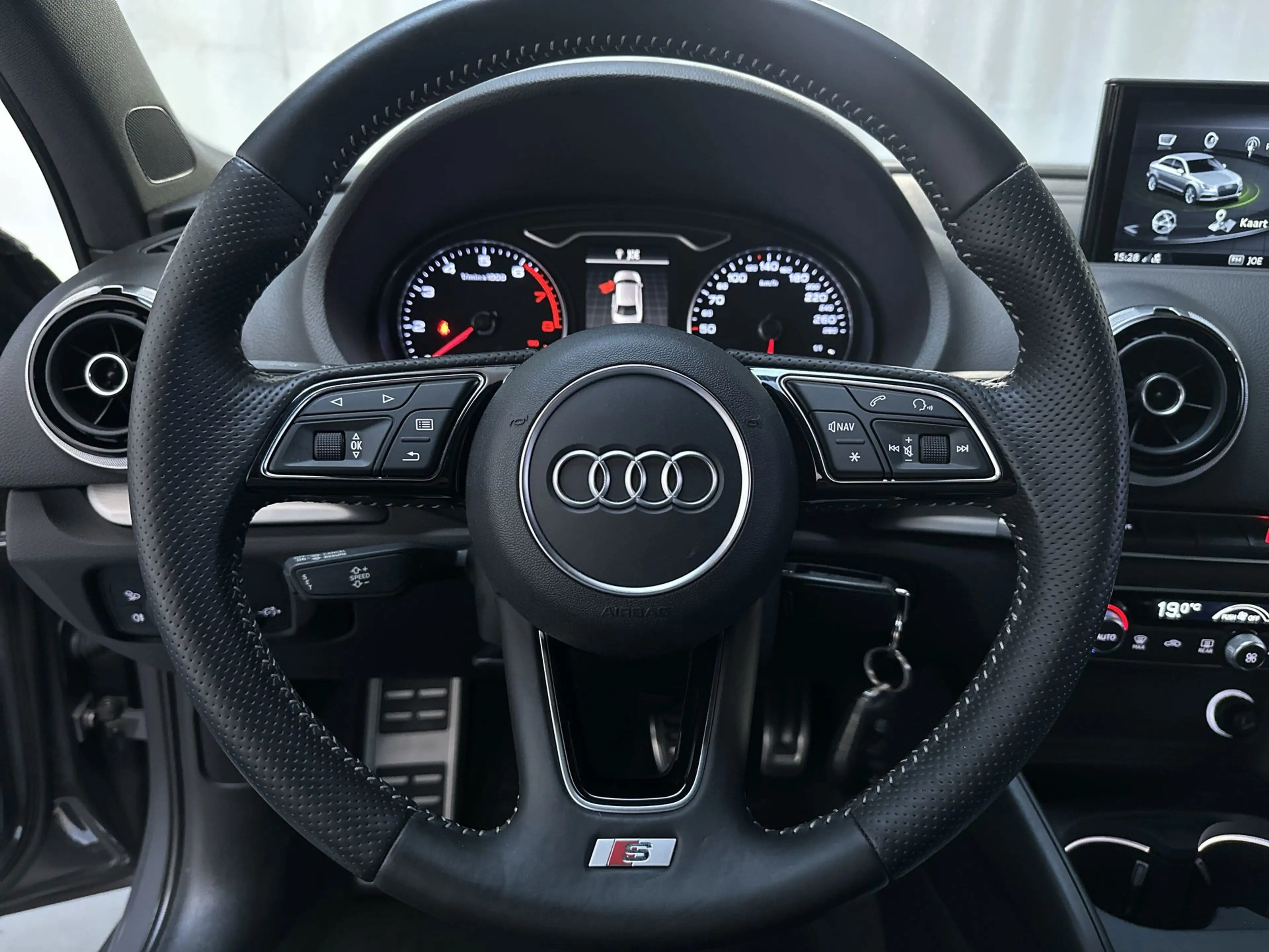 Audi A3 Limousine 1.0 TFSI Sport S Line Edition LED Leder- — photo 7