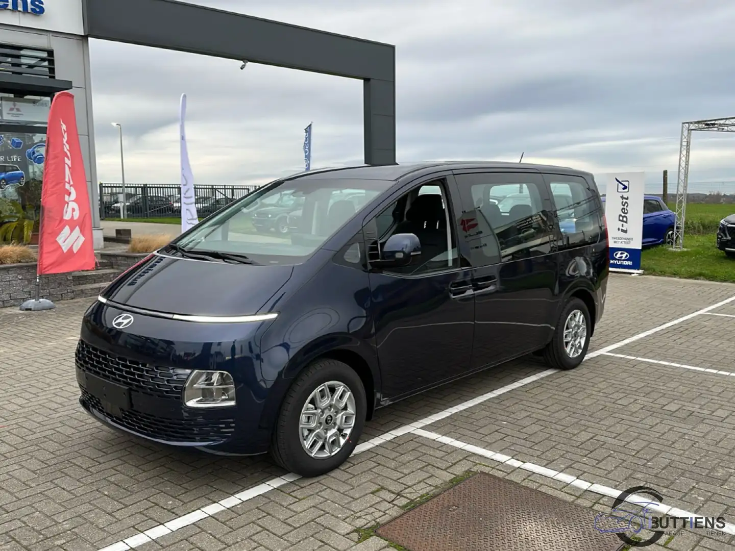 Hyundai STARIA T-GDi HEV Feel AUT Bleu - 1