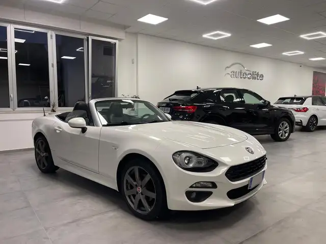 Fiat 124 Spider