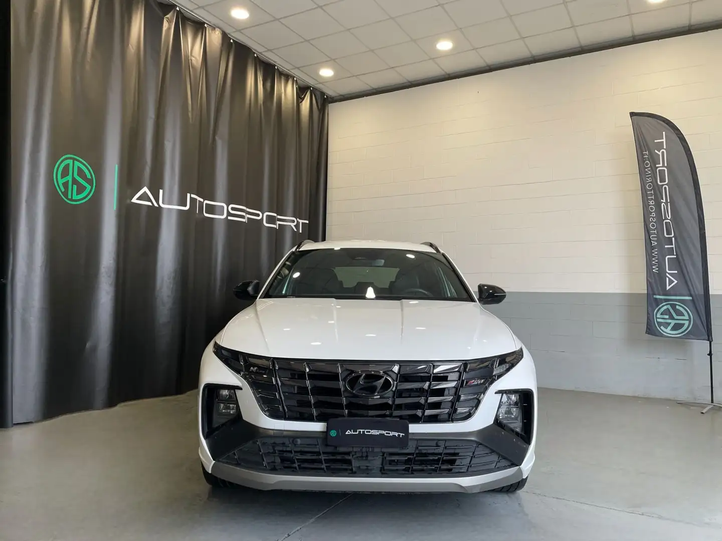 Hyundai TUCSON 1.6 HEV aut. N Line Bianco - 2