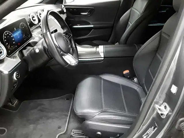 Mercedes-Benz C-Class view 7