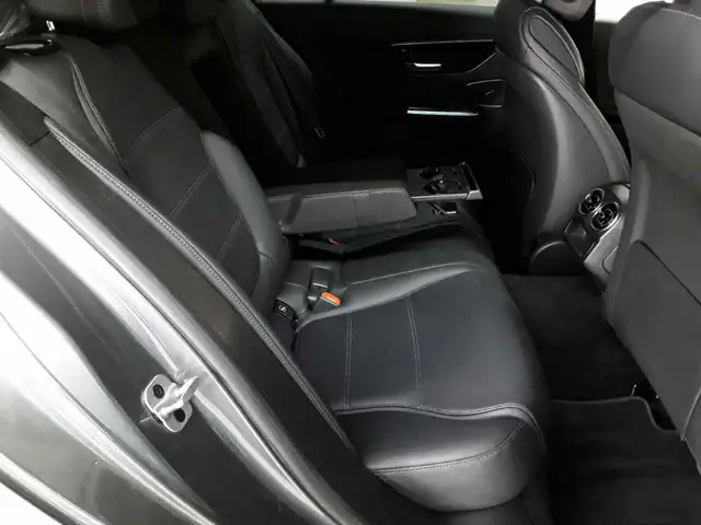 Mercedes-Benz C-Class view 14