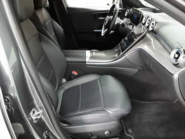 Mercedes-Benz C-Class view 8