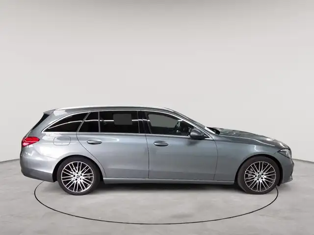 Mercedes-Benz C-Class view 3