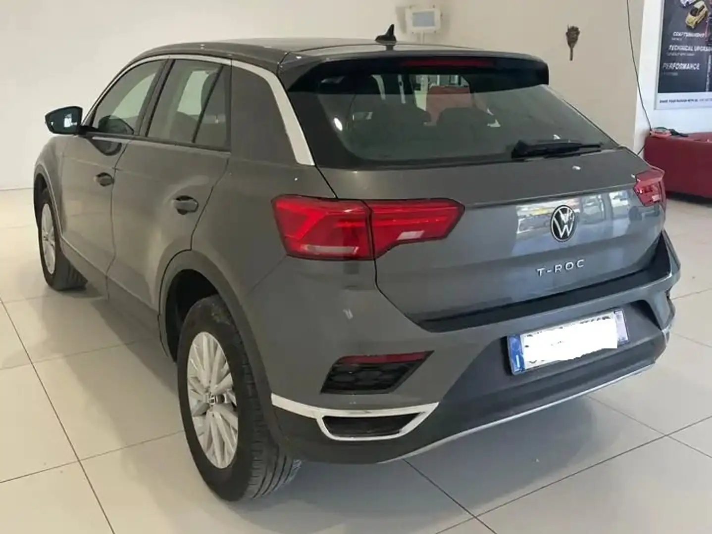 Volkswagen T-Roc 2.0 tdi Business 115cv Gris - 2